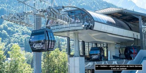 Nespecifikovaný výhled na hory nebo výhled na hory při pohledu z apartmánu