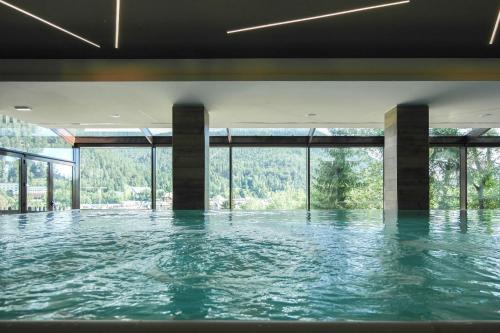Bazén v ubytování Hotel Il Cervo, SPA & Wellness, Bike Hotel nebo v jeho okolí