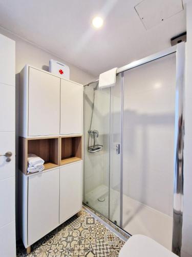 AA Guest - Sunshine Front Sea Views Eco Apartment