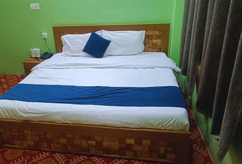 Φωτογραφία από το άλμπουμ του Hotel River View σε Duttnager