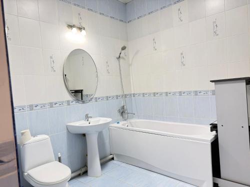 Ένα μπάνιο στο Квартира