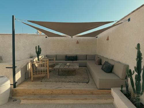 Χώρος καθιστικού στο Riad Kasbah Lover Swimming pool breakfast included