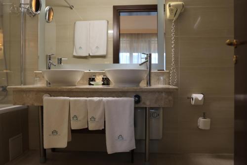 Koupelna v ubytování Maxi Park Hotel & Spa