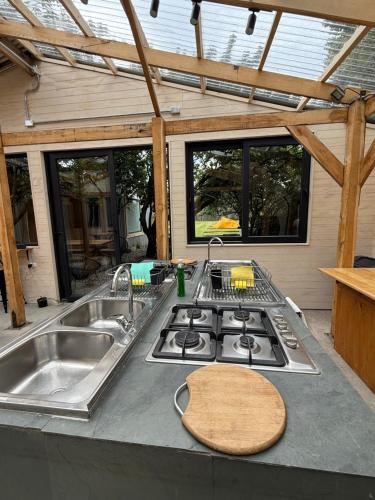 Kuchyň nebo kuchyňský kout v ubytování Camping Yellow Plum