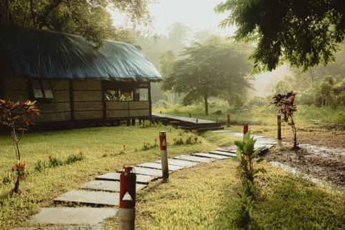 Κήπος έξω από το The Forest Elephant - Formerly known as the Flying Elephant