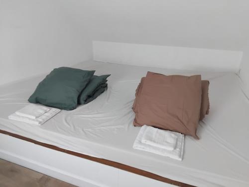 Postel nebo postele na pokoji v ubytování Gîte familial le Puy des Druides