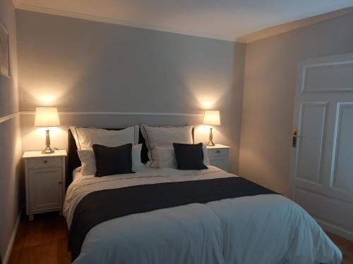 Ένα ή περισσότερα κρεβάτια σε δωμάτιο στο Zum Hermannsberg