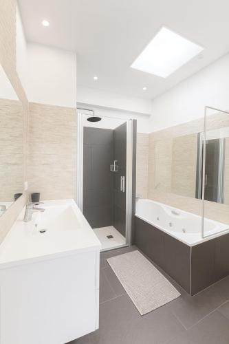 Sea View Prestige - T3, 6P, Terrasse & Vue Mer, PK