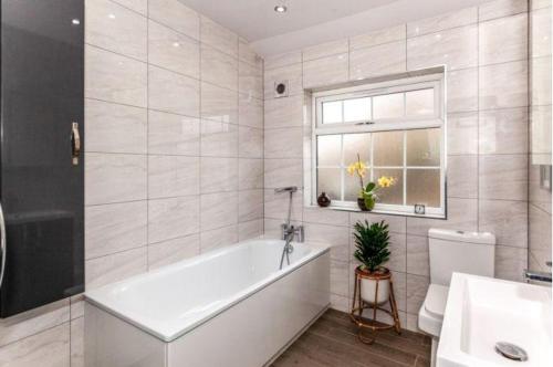 Phòng tắm tại Heathrow Horizon Homestay