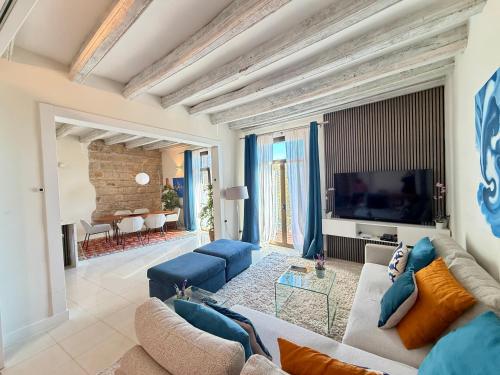 Elegant 3BR Apartment Balcony Port Vell