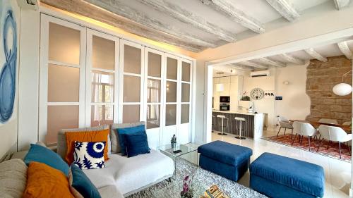 Elegant 3BR Apartment Balcony Port Vell