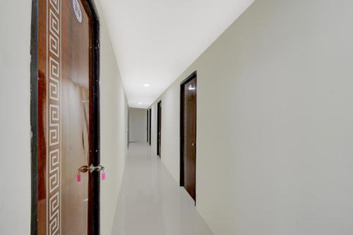 Φωτογραφία από το άλμπουμ του SPOT ON Sriman Stay Inn σε Hakīmpet