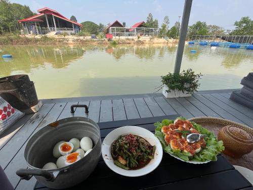 Jídlo v ubytování v soukromí nebo okolí