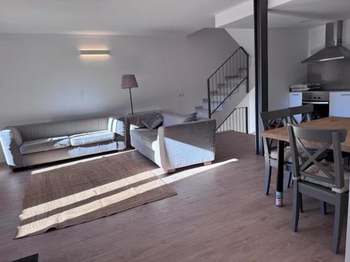 Et opholdsområde på Casa Relajante de pueblo en Darria