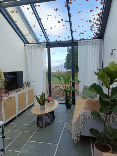 Μια τηλεόραση ή/και κέντρο ψυχαγωγίας στο Woodville Studio