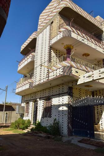 golden mountain apartments