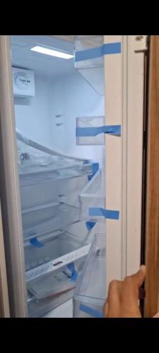 Μία ή περισσότερες κουκέτες σε δωμάτιο στο Luxury furnished 1BHK apartment Maria Vista