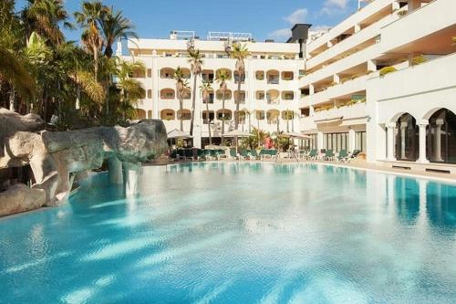 Suite in Gvadalpin 5 stars Hotel, with big terrace