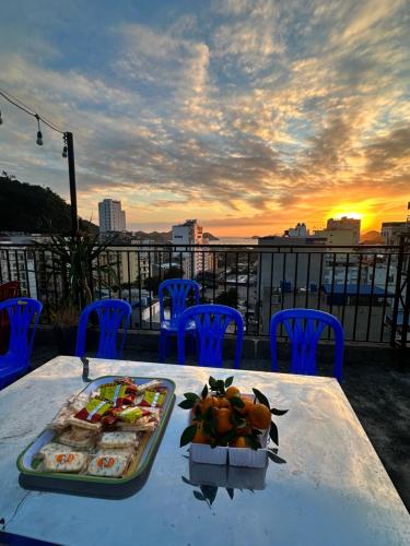 Jídlo v hotelu nebo okolí