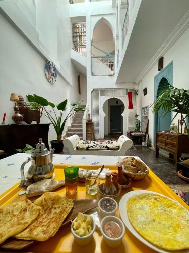 Essen im Privatzimmer oder in der Nähe