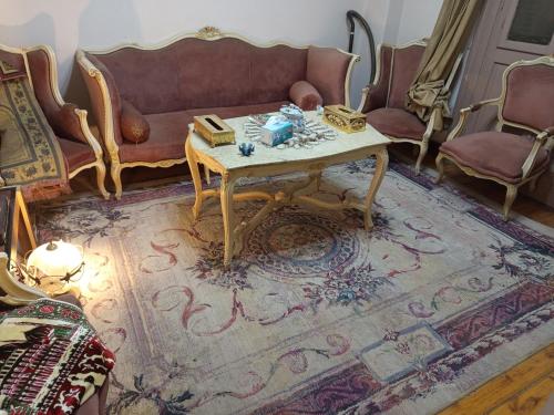 Φωτογραφία από το άλμπουμ του غرفه متميزه بوسط المدينه ميدان التحرير أمام الجامعه الامريكيه بمصر στο Κάιρο