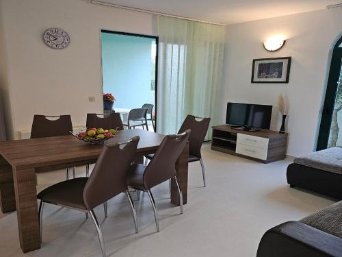 Apartments Mlikota - Two Bedroom Apt with Terrace