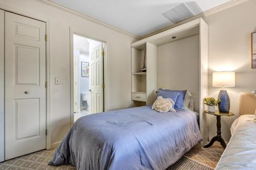 172 Colonnade Club photo 24