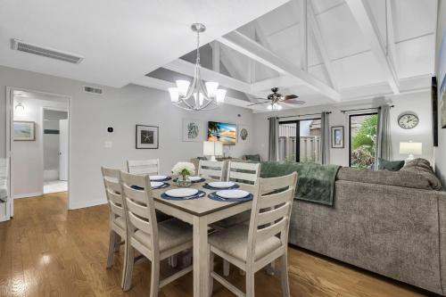674 Queen's Grant photo 10