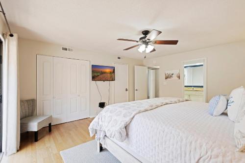 674 Queen's Grant photo 20