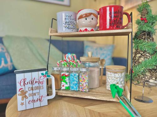 Παροχές για τσάι/καφέ στο 1-Bedroom Retreat Apt 3