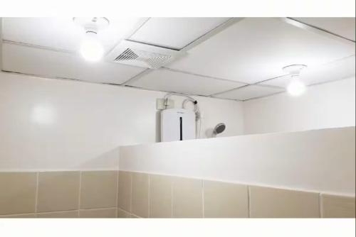 Φωτογραφία από το άλμπουμ του SweetLove Hideaway CITYLAND Condo 2-BR, 2-Bath, Living room, Sleeps 12, Kitchen, Free Pool, Wi-Fi, 2 Parking, View-Deck on 24F rooftop σε Iruhin