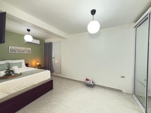 Зображення з фотогалереї помешкання San Juan Oasis C3 Centrally located in front of the airport у місті Сан-Хуан