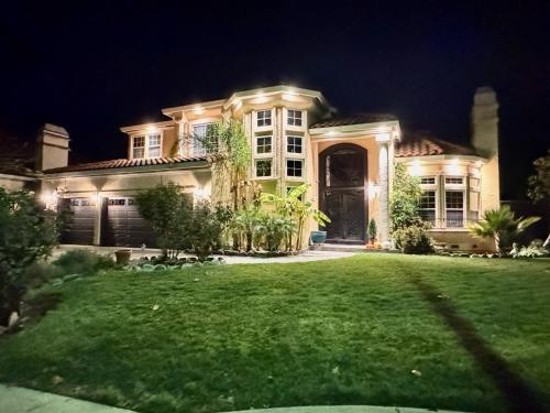 Foto dalla galleria di Luxurious Getaway in Unique Executive Estate a Morgan Hill