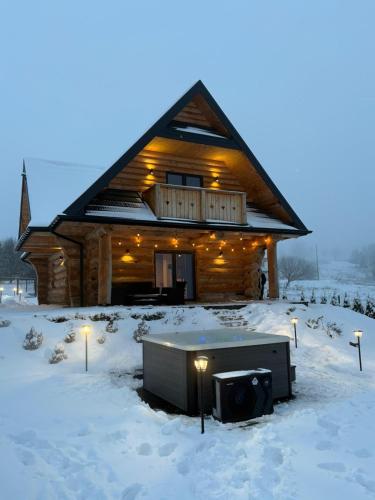 Domek w górach z balią jacuzzi Asina Chata Zawoja