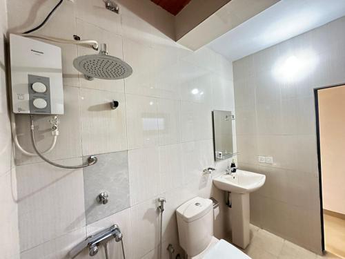 Ένα μπάνιο στο FAM Hotel