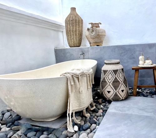 Fotografie z fotogalerie ubytování Casa Sal Bali - Seaside villa at Keramas Beach v destinaci Keramas