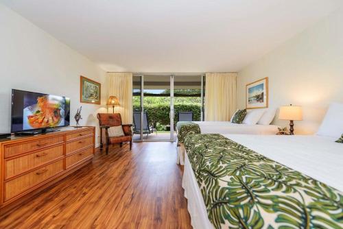 Ένα ή περισσότερα κρεβάτια σε δωμάτιο στο Eldorado K102 · EL K102 Relax Unwind Recharge 1BD w Pool AC