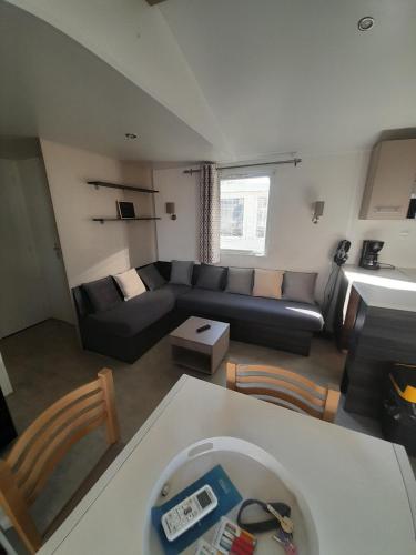 Χώρος καθιστικού στο MOBIL HOME LA Mec
