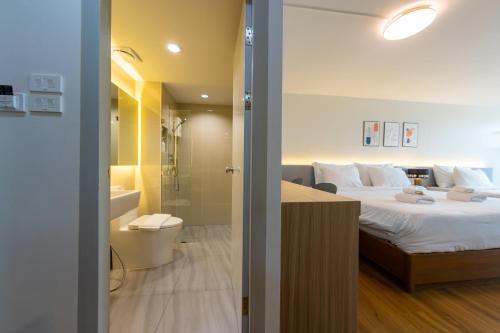 Ένα μπάνιο στο Chorbnorn Hotel