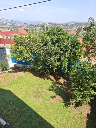 Een tuin van Kigali Beauty Homes