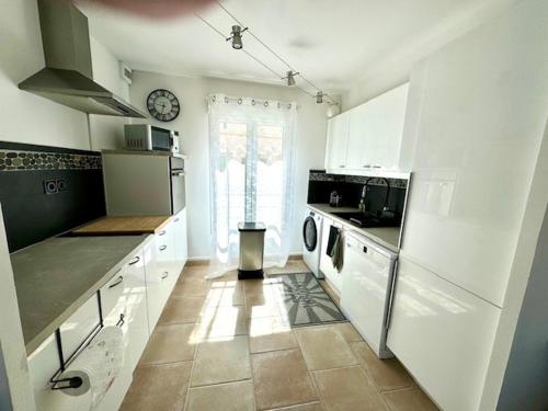 Una cocina o cocineta en Endoume mon Amour