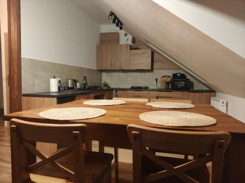 Η κουζίνα ή μικρή κουζίνα στο Apartament na Poddaszu