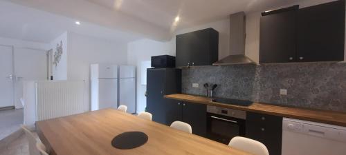 Billede fra billedgalleriet på Maison confortable 8 personnes - 4 chambres i Saint-Sauvant