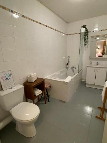 Ένα μπάνιο στο Auberge du Col de Néronne