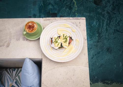 Еда / где поесть недалеко от отеля