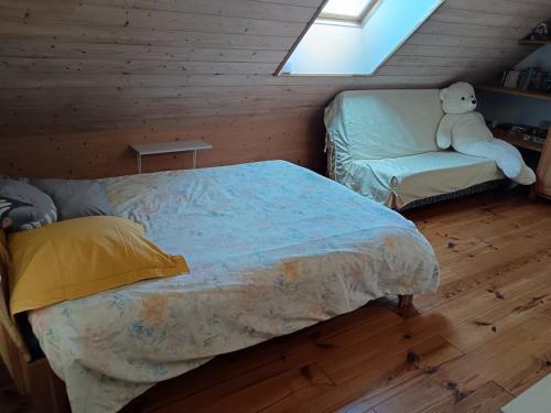 Postel nebo postele na pokoji v ubytování Chambre calme et verdure