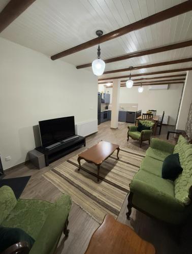 To Petrino 2 Apartment -Authentic Comfort in the Heart of Kalopanayiotis