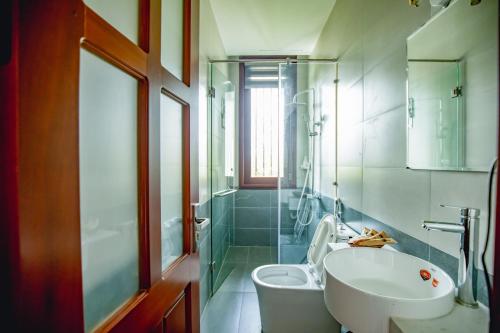 Koupelna v ubytování TiboleyHomestay