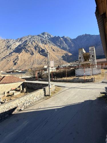 Fotografie z fotogalerie ubytování Apartment Once in Kazbegi v destinaci Stepancminda