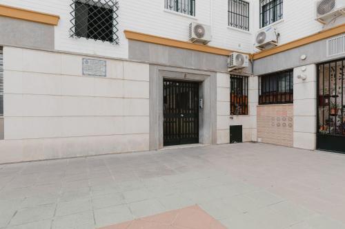 Quiet and comfortable fully renovated apartment